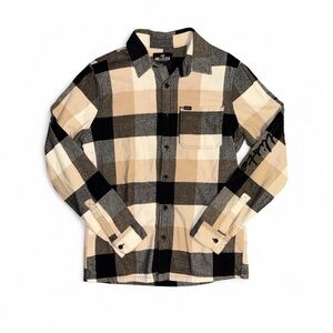 Men’s Hollister black, white & tan button up flannel
size M